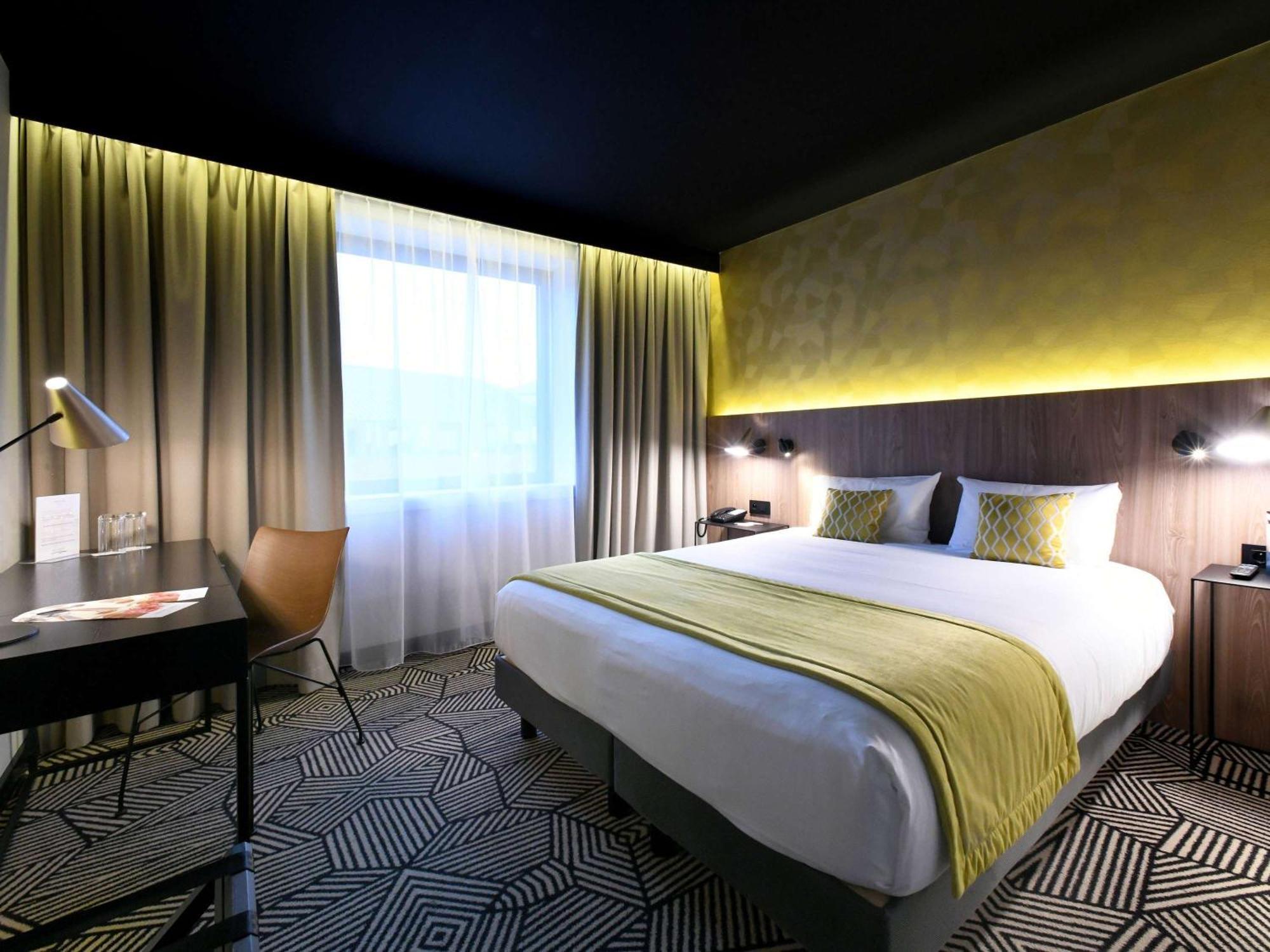 Mercure Arras Centre Gare Экстерьер фото
